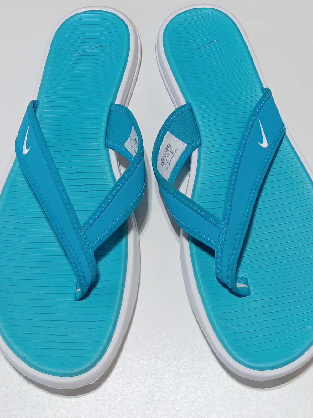 NIKE Women’s Ultra Celso Thong Flip Flop Sandals Size 11